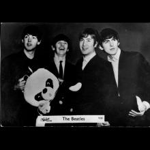 1963 THE BEATLES PHOTO - POSTCARD - VALEX BLACKPOOL - V.81 - 8,8X13,8 - A-B - pic 1