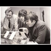 1964 THE BEATLES PHOTO - A-B-C-D-E-F-G-H-I-J-K-L-M - pic 8