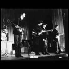 1964 THE BEATLES PHOTO STAR PICS - SP 610 - 19,5 X 15,5 - pic 1