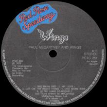 1973 05 04 - 1973 WINGS - PAUL McCARTNEY - RED ROSE SPEEDWAY - PCTC 251 - OC 066 o 05311 - UK ⁄ HOLLAND - pic 5
