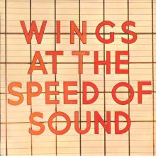 1976 04 09 PAUL McCARTNEY - WINGS AT THE SPEED OF SOUND - PAS 10010 - UK - pic 1