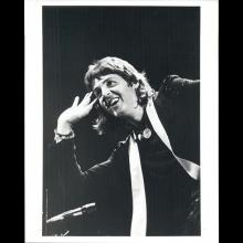 1976 12 10 b Wings Over Amerika Paul McCartney Wings Over The World Press Kit  - pic 3