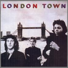 1978 03 31 b London Town - Paul McCartney  Wings - Press kit - pic 9