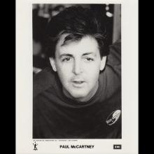 1986 09 01 b Press To Play - Paul McCartney Press Pack - pic 1