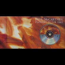 1989 06 05 a Flowers In The Dirt - Paul McCartney - Press kit for the CD - pic 1
