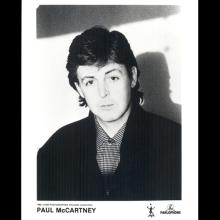 1989 06 05 a Flowers In The Dirt - Paul McCartney - Press kit for the CD - pic 6