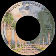 1974 09 13 - MIKE McGEAR - LEAVE IT ⁄ SWEET BABY - HOLLAND - WARNER BROS - WB 16.446 - pic 1