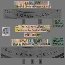 1974 09 13 - MIKE McGEAR - LEAVE IT ⁄ SWEET BABY - HOLLAND - WARNER BROS - WB 16.446 - pic 1