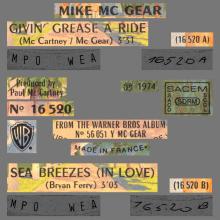 1974 09 27 - MIKE McGEAR - SEA BREEZES ⁄ GIVIN' GREASE A RIDE - FRANCE - WARNER BROS - WB 16 520 - pic 1