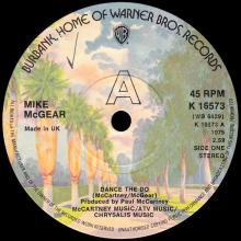 1975 07 00 - MIKE McGEAR - DANCE THE DO ⁄ NORTON - UK - WARNER BROS - K 16573 - pic 1