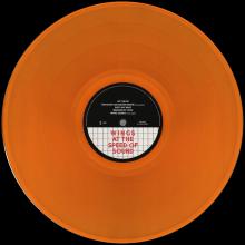 1976 04 09 - 2017 11 17 - WINGS AT THE SPEED OF SOUND - ORANGE VINYL - 6 02557 83674 5 - 0602557567618 - pic 3
