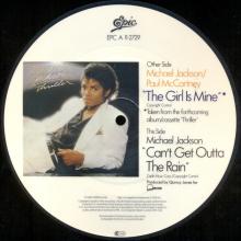 1982 10 18 - THE GIRL IS MINE - JACKSON ⁄ MCCARTNEY - EPIC - EPC A 11-2729 - PICTURE DISC - pic 2