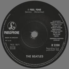 2019 11 22 THE BEATLES - THE SINGLES COLLECTION - 0602547261717 - 4726150 - SWEDEN - BF88626-01 - pic 3
