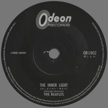 2019 11 22 THE BEATLES - THE SINGLES COLLECTION - 0602547261717 - 4726162 - JAPAN - BF92695-01 - pic 6