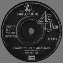 1982 12 07 THE BEATLES SINGLES COLLECTION - BSCP1 - R 5084 - B - I WANT TO HOLD YOUR HAND / THIS BOY - pic 1