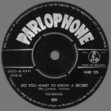 HOLLAND 060 - 061 - 1964 01 00 - TWIST AND SHOUT - DO YOU WANT TO KNOW A SECRET -PARLOPHONE - HHR 125 - pic 1
