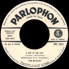 ITALY 1970 00 00 - PFC 7511 - SGT PEPPER'S LONELY HEARTS CLUB BAND ⁄ A DAY IN THE LIFE - pic 5