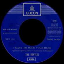 SPAIN 1964 06 01 - SHE LOVES YOU ⁄ I WANT TO HOLD YOUR HAND - SLEEVE 1 LABEL C - DSOL 66.056 - pic 1