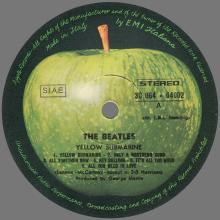 THE BEATLES DISCOGRAPHY ITALY 1981 00 00 I FAVOLOSI BEATLES 1966-1970 - Boxed Set b4 - YELLOW SUBMARINE - 3C 062 - 04002 - pic 1