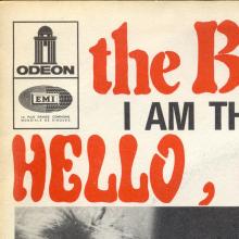THE BEATLES FRANCE 45 - 1967 11 30 - SLEEVE 2 B - FO 106 - HELLO, GOODBYE ⁄ I AM THE WALRUS - pic 1