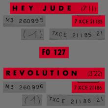 THE BEATLES FRANCE 45 - 1968 08 30 - SLEEVE B - FO 106 - HEY JUDE ⁄ REVOLUTION  - pic 1