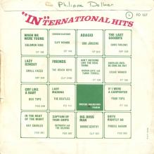 THE BEATLES FRANCE 45 - 1968 08 30 - SLEEVE D - FO 106 - HEY JUDE ⁄ REVOLUTION - pic 1