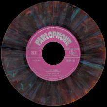 THE BEATLES MULTICOLOR GREECE - GMSP 134 - HEY JUDE ⁄ REVOLUTION - OPEN CENTER - pic 6
