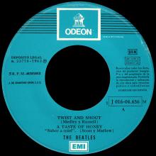SP014 A TWIST AND SHOUT ⁄ A TASTE OF HONEY ⁄ DO YOU WANT TO KNOW A SECRET ⁄ THERE'S A PLACE - SLEEVE 13 LABEL 9 - pic 3