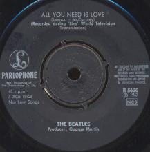 sw270  All You Need Is Love / Baby, You're A Rich Man    R 5620 - pic 1