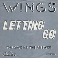 be14 Letting Go ⁄ You Gave Me The Answer 4C 006-96940 - pic 1