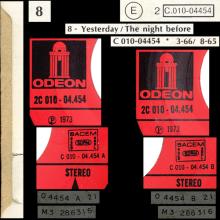 THE BEATLES DISCOGRAPHY FRANCE - OLDIES BUT GOLDIES - 080 L6-P1 - YESTERDAY / THE NIGHT BEFORE - E 2C 010-04454 - pic 1