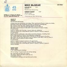 1974 09 13 - MIKE McGEAR - LEAVE IT ⁄ SWEET BABY - SPAIN - WARNER BROS - 45-1134 - pic 1