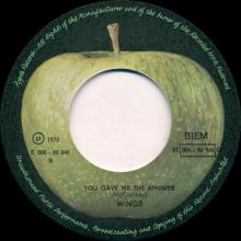 por14 Letting Go ⁄ You Gave Me The Answer 8E 006 96940 MG - pic 1