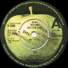 uk1974(2) Jet ⁄ Let Me Roll It R 5996  - pic 1
