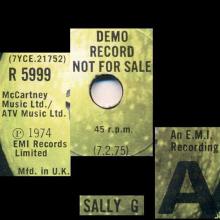 uk1974(4)a Sally G ⁄  Junior's Farm R 5999 7-2-75 - pic 1