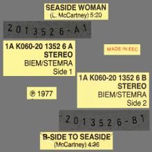 1986 07 07 SUZY AND THE RED STRIPES - SEASIDE WOMAN ⁄ B-SIDE TO SEASIDE - K060-20 1352 6 - 5 099920 135263 - 12 INCH - HOLLAND - pic 1