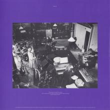 1989 11 23 -A- FLOWERS IN THE DIRT - WORLD TOUR PACK - PCSDX 106 - 0 077779 363117 - LP AND 45 SINGLE - R 6238 - BOXED SET- LP - pic 8
