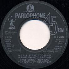uk36 We All Stand Together R 6086 - pic 1